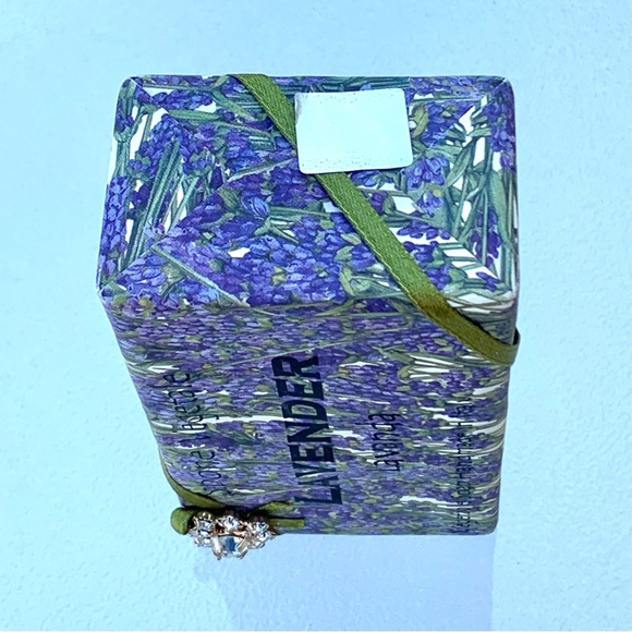 Lavender Sapone Vegetale Bar Soap - Picture 6 of 7